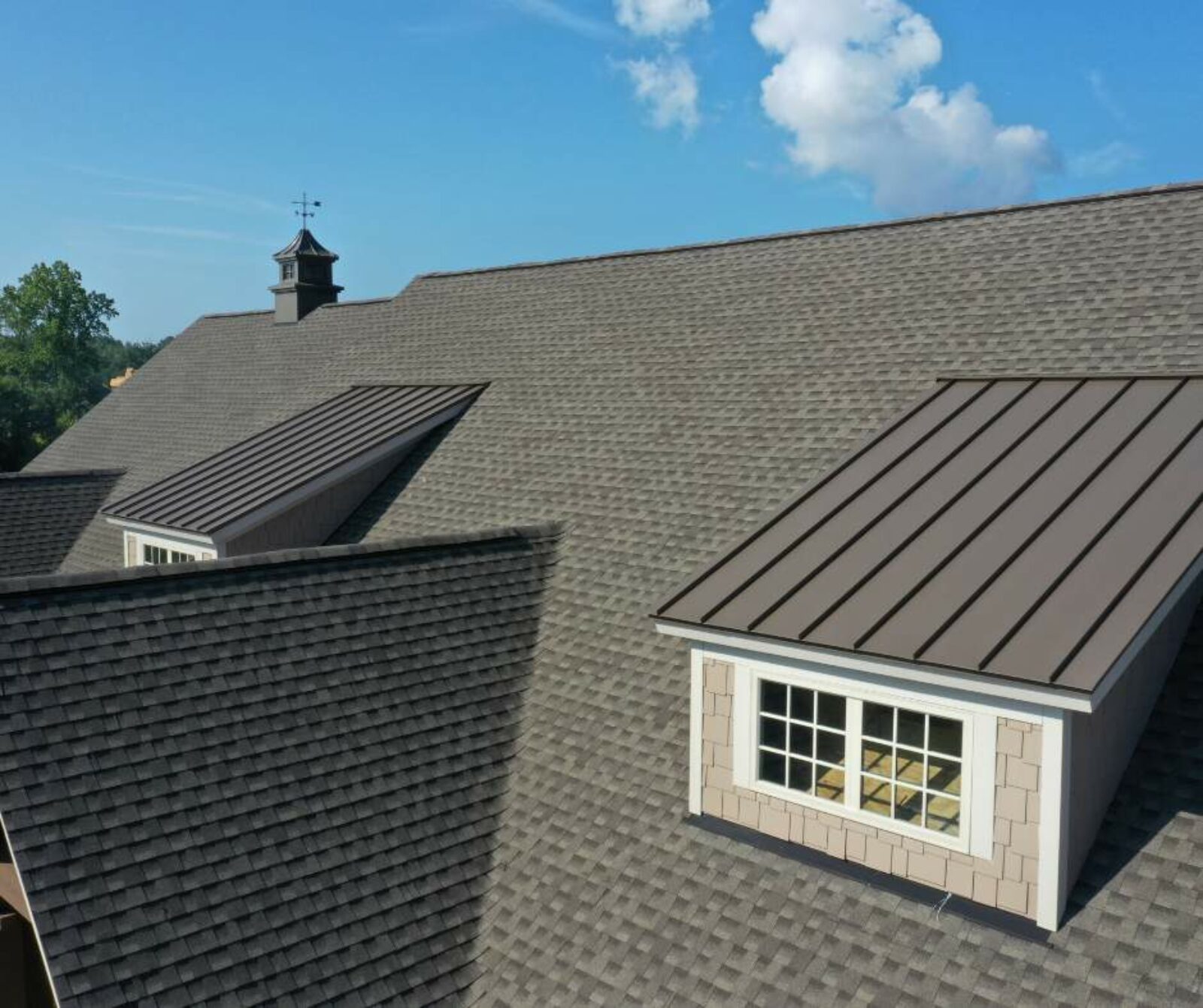 Plan Ahead: Roof Maintenance Tips for the New Year